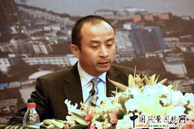 浙江偉達園林工程有限公司總經理陳劍鷹發言