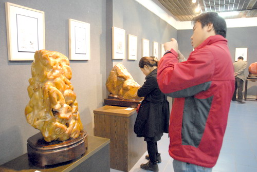 �����е����ù��@�Ļ���28���_Ļ(�M�D)