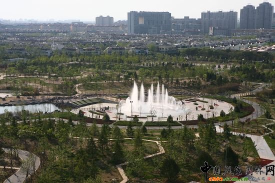 公園圓形廣場噴泉