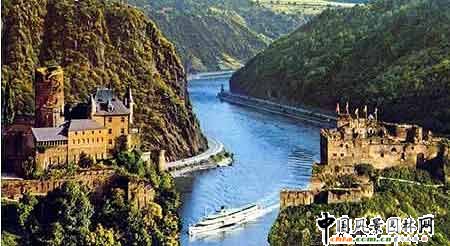 �� �R��ӄ���