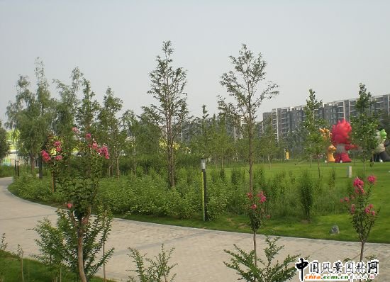 �W�\�山���؅^�R�r�Oʩ�G������һ�˶κ�ƽ�V��