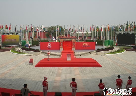 �W�\�山���؅^�R�r�Oʩ�G������һ�˶�����V��