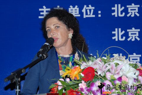 ����ϣ�r(n��ng)�؅^(q��)���ξ��L�淨���R�ߠ��Ǳ�Ⱥ���ֳǱ������׼~Patricia LAIGNEAUŮʿ