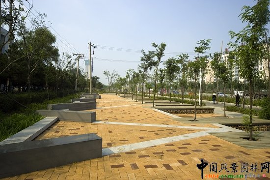 ���϶��¡����c֮܉�E