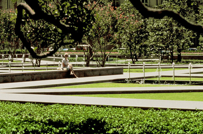 德克薩斯州 沃斯堡市 伯納特 公園 中國(guó)風(fēng)景園林網(wǎng)