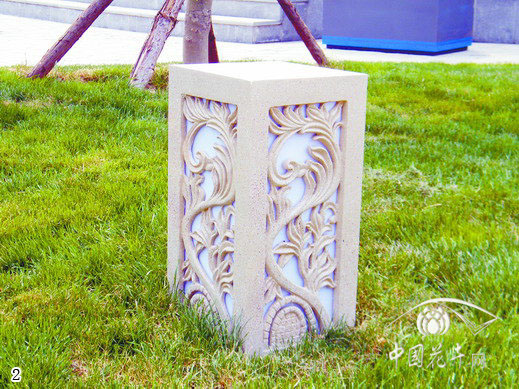 簡(jiǎn)單的小燈飾