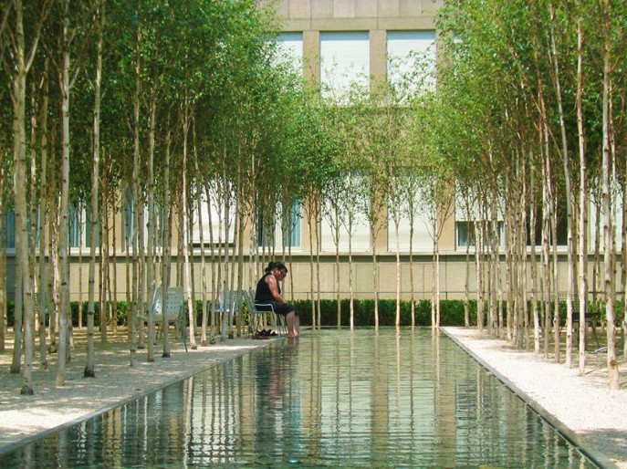 瑞士巴塞爾諾華公司總部廣場