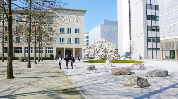 瑞士巴塞爾諾華公司總部廣場