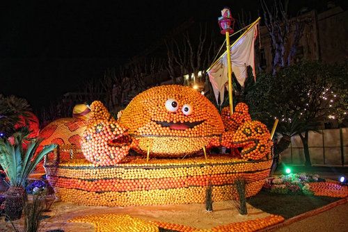 法國芒通檸檬節上的雕塑作品
