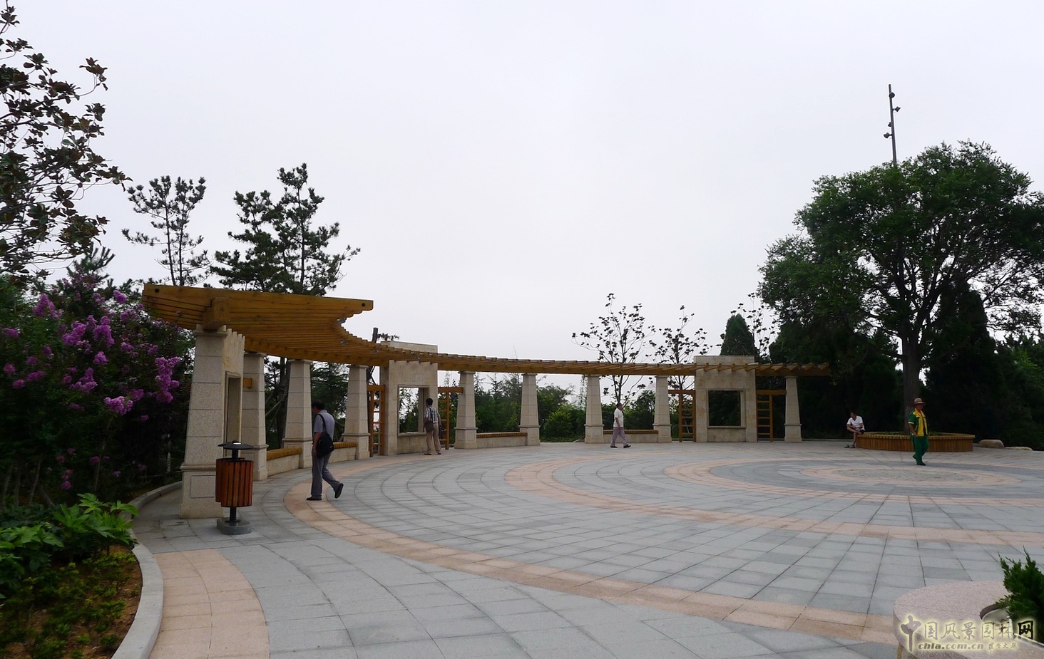 中心廣場(chǎng)幸福長(zhǎng)廊實(shí)景