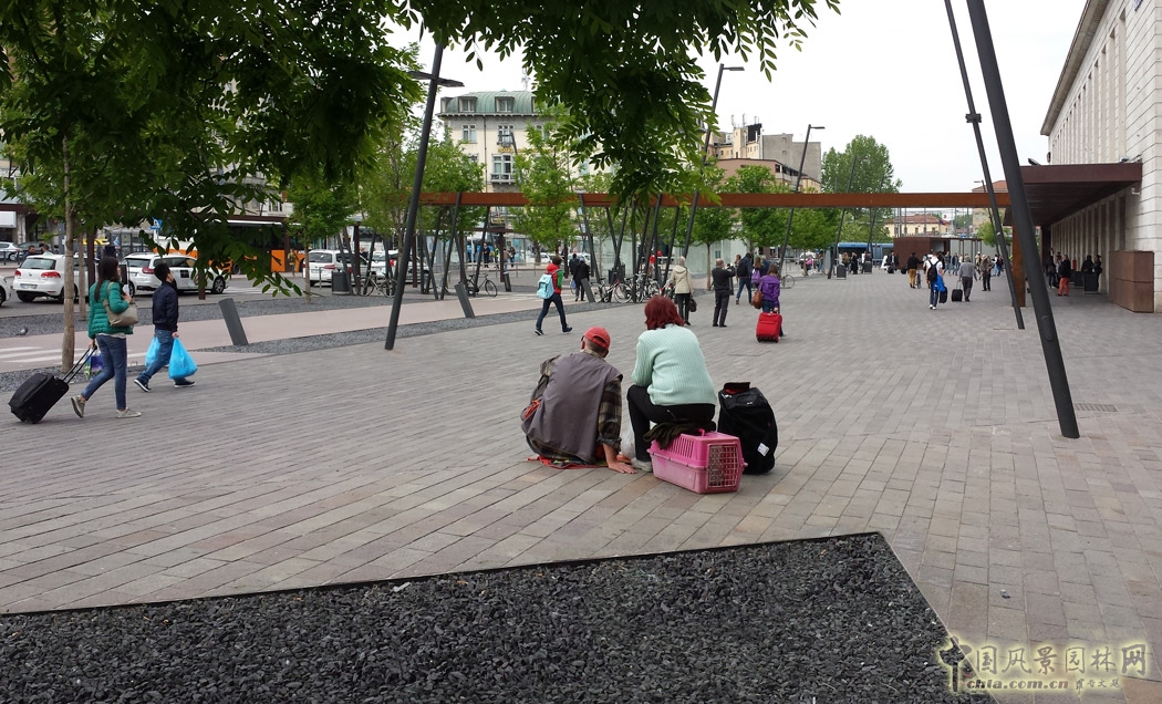 意大利帕多瓦火車站前廣場景觀設(shè)計