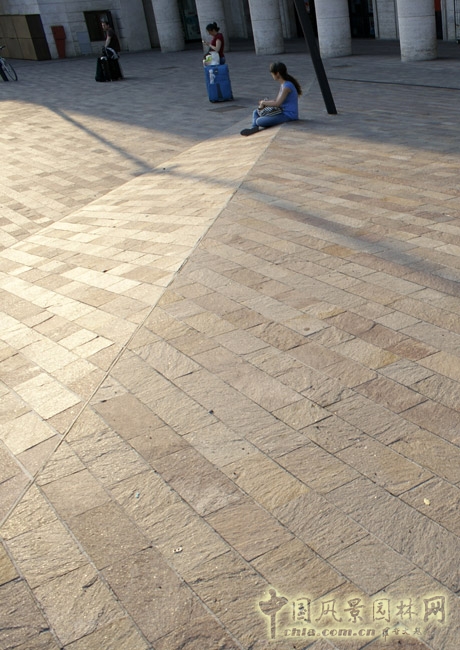 意大利帕多瓦火車站前廣場