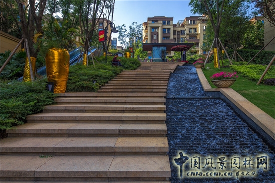 平和優(yōu)雅的人居美 藍調(diào)國際項目展示