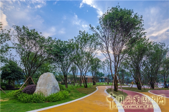 平和優(yōu)雅的人居美 藍(lán)調(diào)國際項(xiàng)目展示