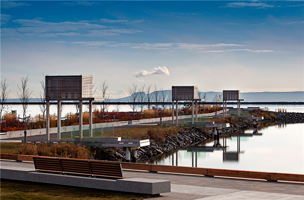 加拿大:安大略省雷灣濱水景觀