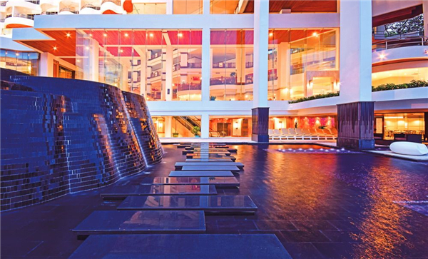 泰國：芭堤雅皇家克里夫酒店