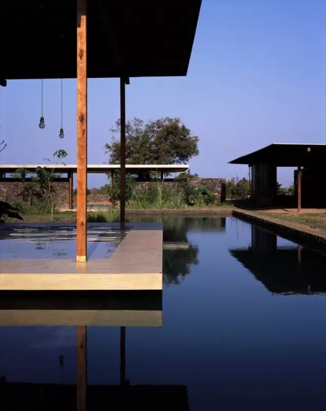 園林景觀設計中“園與水”的碰撞