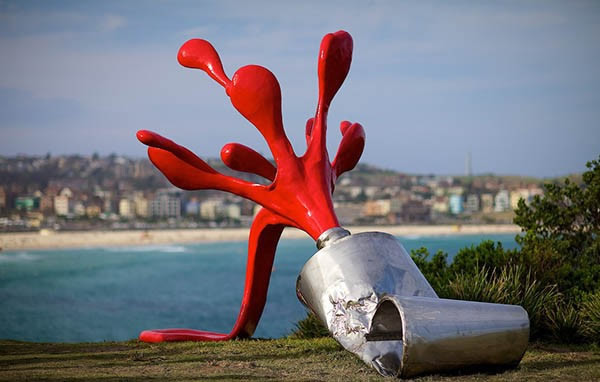 畫龍點睛的雕塑小品