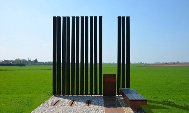 畫龍點睛的雕塑小品