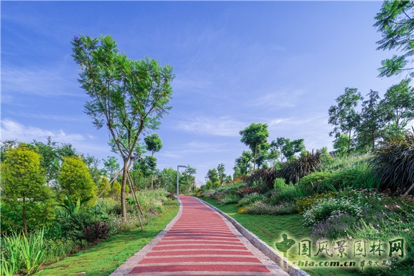 藍調國際：重慶金海灣濱江園  山水之城的濱水密境