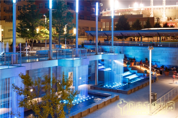 Sasaki:辛辛那提斯梅爾濱河公園