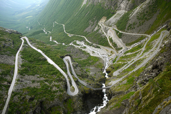 9月7日頭條：挪威特洛斯蒂格山道景觀賞析