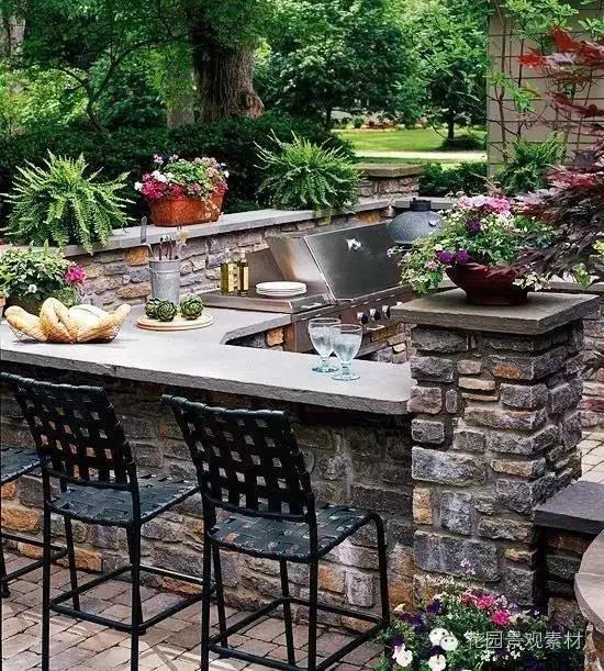 石頭在景觀設(shè)計中的應(yīng)用