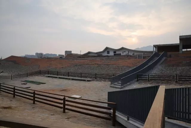 王澍「富春山居圖」誕生地造了一座美術館:富春山館