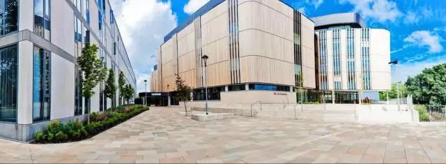 校園廣場案例:南安普頓大學JUBILEE廣場