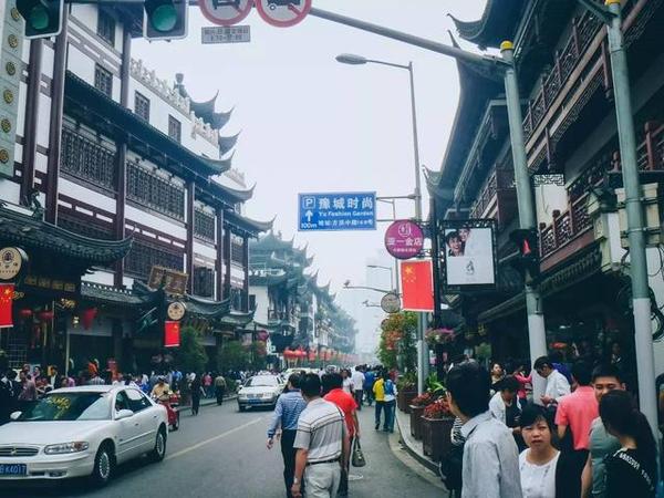 在江南古典園林豫園重拾上海的舊時光