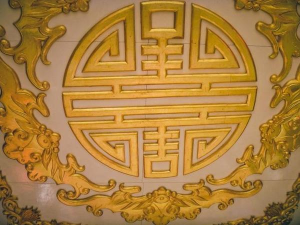 在江南古典園林豫園重拾上海的舊時光