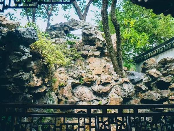 在江南古典園林豫園重拾上海的舊時光