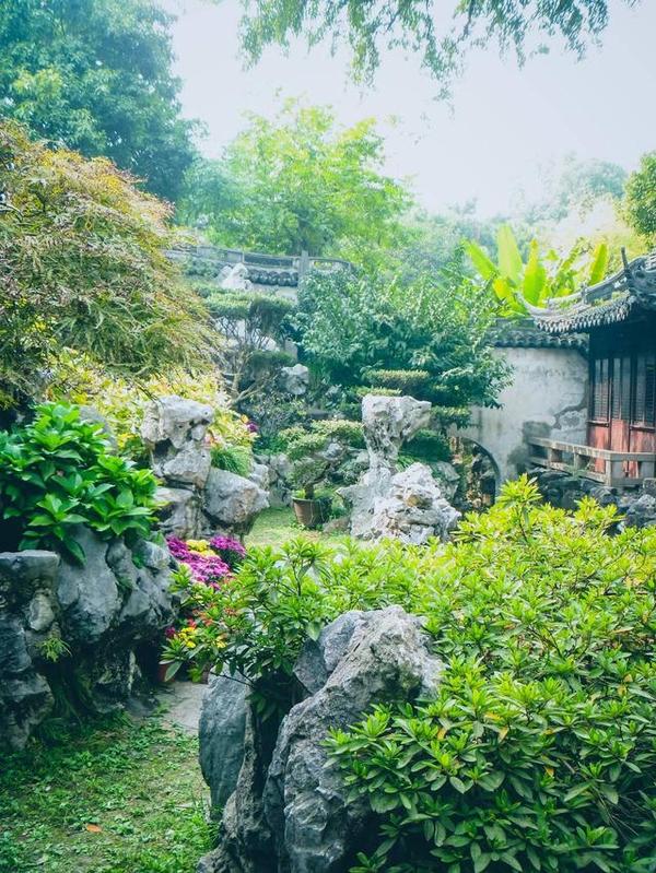 在江南古典園林豫園重拾上海的舊時光