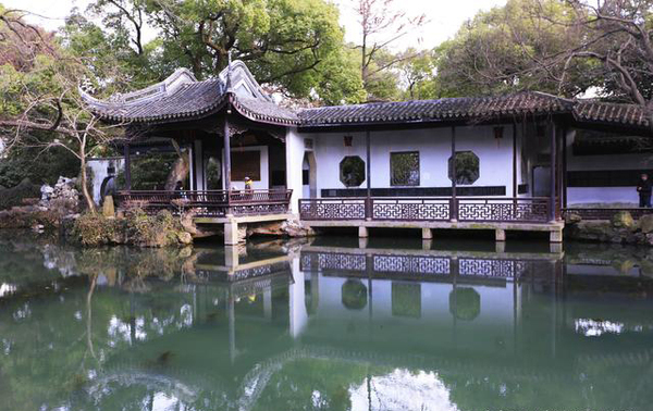 始建于明代的江南園林 寄暢園