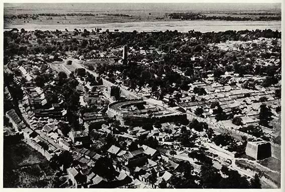 一個德國飛行員鏡頭下的中國1933—1936