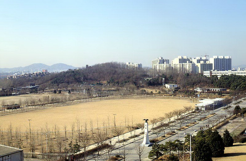 空軍學(xué)校的象征——波拉美公園