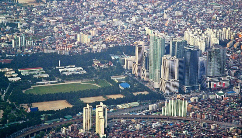 空軍學(xué)校的象征——波拉美公園