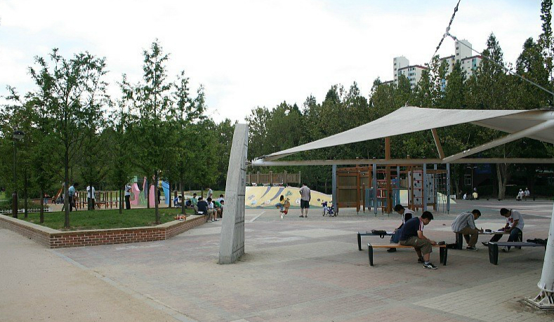 空軍學(xué)校的象征——波拉美公園