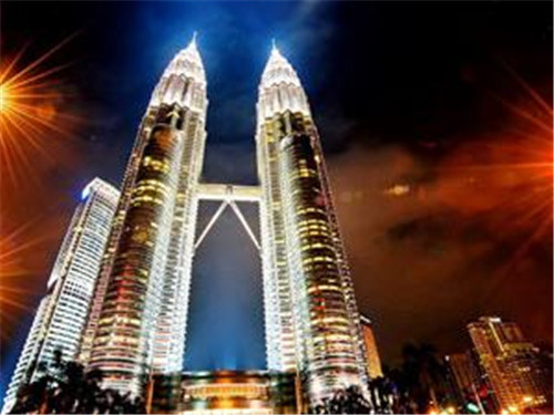 旅游景點的歐式建筑 非同一般的“塔”