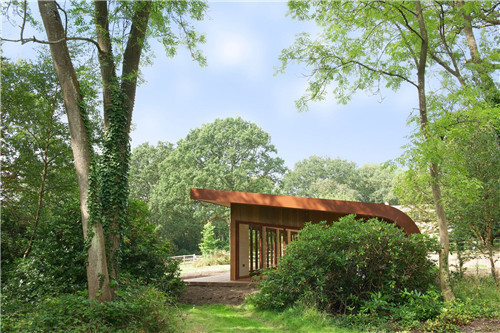 “藍森林”樹屋給你樹梢間生活的神奇體驗