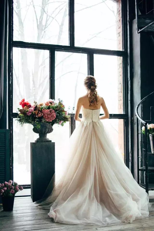 插花藝術(shù)：俄羅斯風(fēng)情插花捧花（組圖）