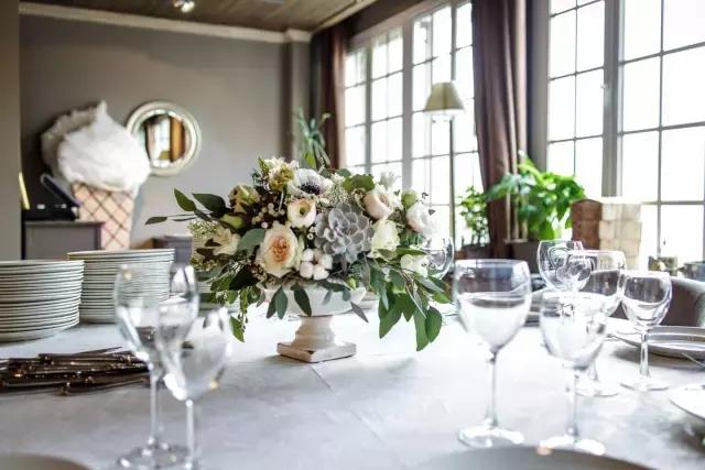 插花藝術(shù)：俄羅斯風(fēng)情插花捧花（組圖）