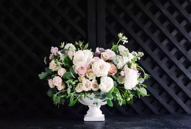 插花藝術(shù)：俄羅斯風(fēng)情插花捧花（組圖）