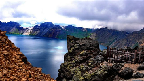 國家自然遺產地長白山的自然風光