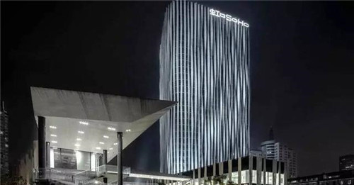 隈研吾爆改的故宮邊茶室，現竟變小商品攤！