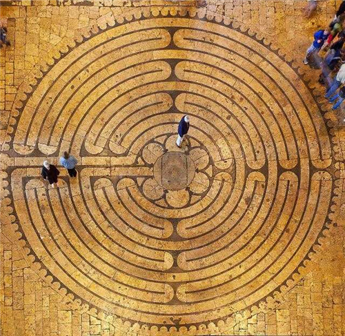 迷宮制造者腦子里在想什么?