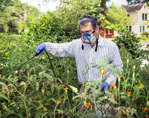 農(nóng)藥的化學(xué)成分對(duì)環(huán)境有絕對(duì)的負(fù)面影響