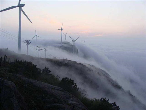 浙江省中部的一座沿海旅游城市臺(tái)州