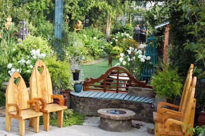 江蘇揚(yáng)州兩名女子親手造園受央視關(guān)注(圖)