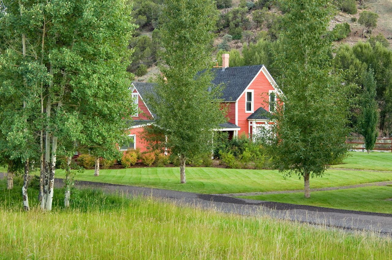 人與自然和諧共生---美國皮特金縣濱河牧場